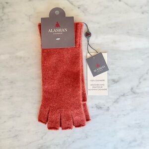 Alashan Cashmere Women's Red Gloves